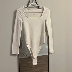RIBBED SQUARE NECK LONNG SLEEVE SWEATER BODYSUIT